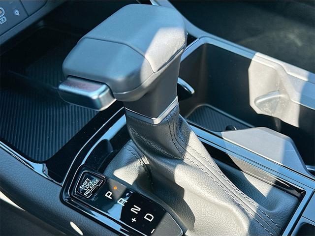 Photo of 2025 Yacht Blue Kia K5