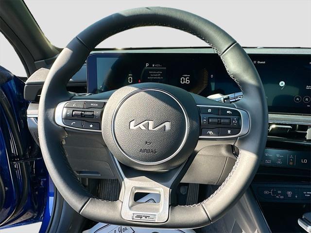 Photo of 2025 Yacht Blue Kia K5