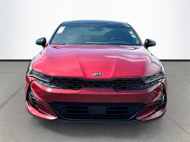 Photo of 2021 Passion Red Kia K5