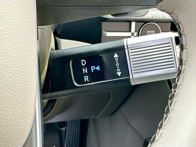 Photo of 2025 Serenity White Hyundai SANTA FE HEV