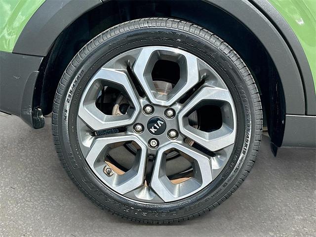 Photo of 2020 Undercover Green Kia Soul