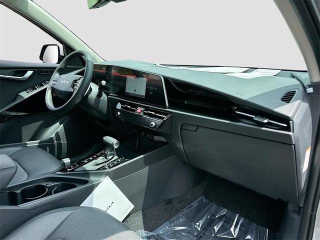 Photo of 2025 Steel Kia Niro