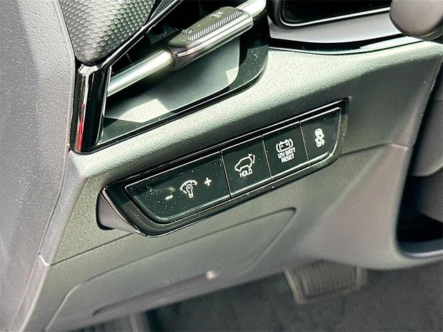 Photo of 2025 Steel Kia Niro