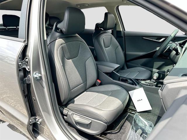 Photo of 2025 Steel Kia Niro