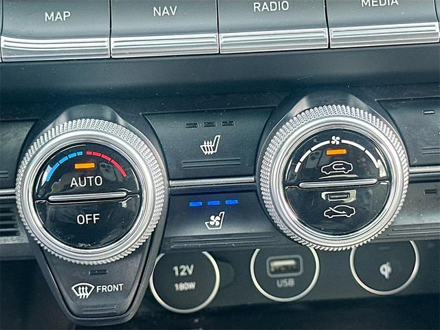Photo of 2023 Makalu Gray Genesis G70