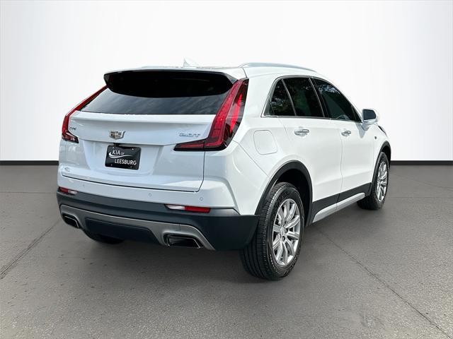 Photo of 2019 Crystal White Tricoat Cadillac XT4