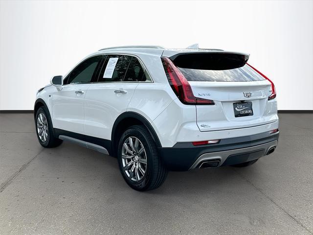 Photo of 2019 Crystal White Tricoat Cadillac XT4