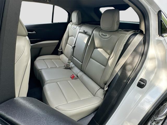 Photo of 2019 Crystal White Tricoat Cadillac XT4