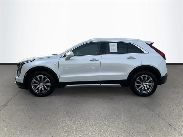 Photo of 2019 Crystal White Tricoat Cadillac XT4