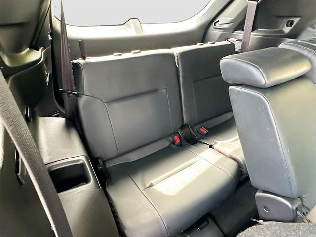 Photo of 2023 Mercury Gray Metallic Mitsubishi Outlander