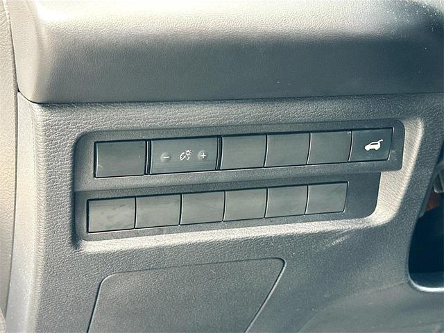 Photo of 2023 Mercury Gray Metallic Mitsubishi Outlander