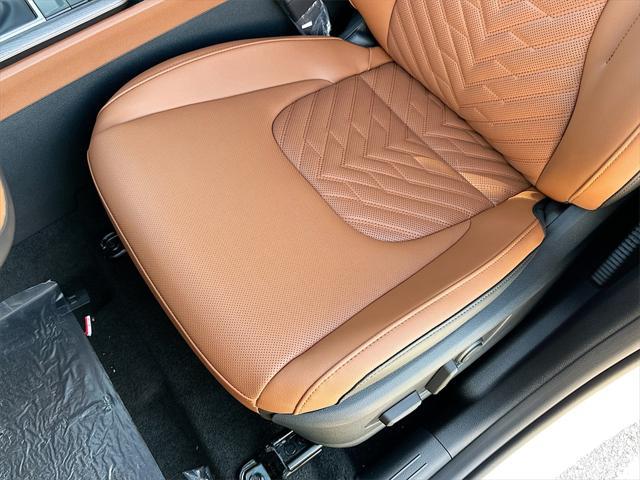 Photo of 2026 Glacial White Pearl Kia Sportage