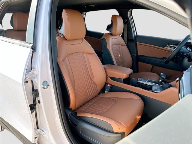 Photo of 2026 Glacial White Pearl Kia Sportage