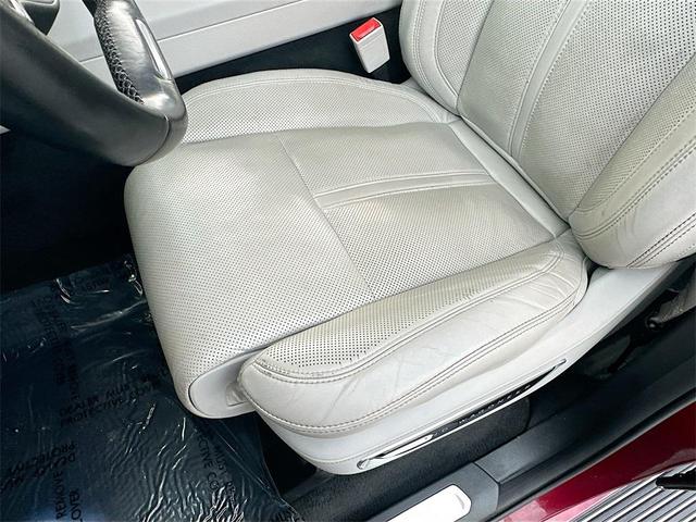 Photo of 2022 Velvet Red Pearlcoat Jeep Grand Wagoneer