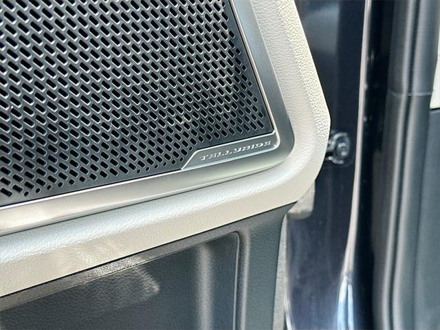 Photo of 2025 Panthera Metal Kia Telluride
