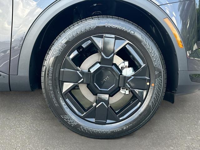 Photo of 2026 Panthera Metal Gray Kia Sportage