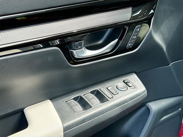 Photo of 2023 sparkle silver metallic Honda CR-V