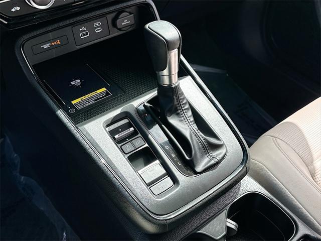 Photo of 2023 sparkle silver metallic Honda CR-V