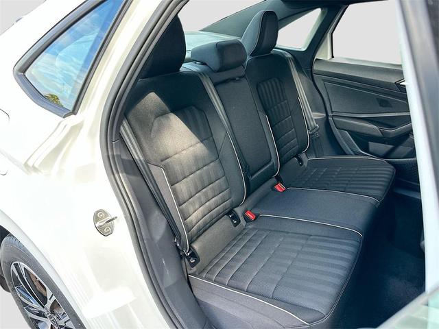 Photo of 2024 Pure White Volkswagen Jetta