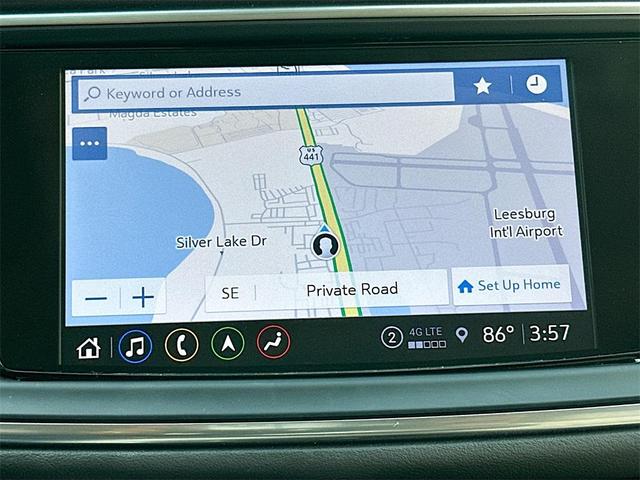 Photo of 2023 White Frost Tricoat Buick Enclave