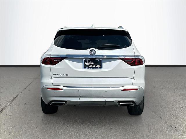 Photo of 2023 White Frost Tricoat Buick Enclave