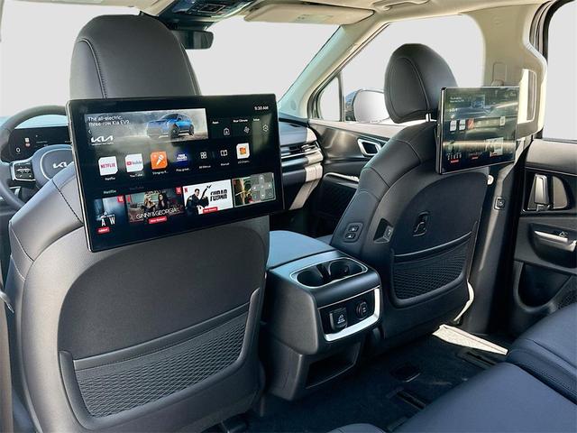 Photo of 2025 Panthera Metal Kia Carnival Hybrid