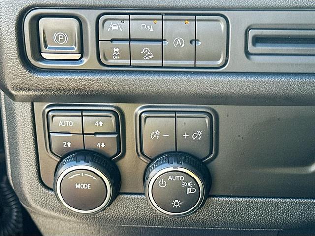 Photo of 2023 Black Chevrolet Suburban