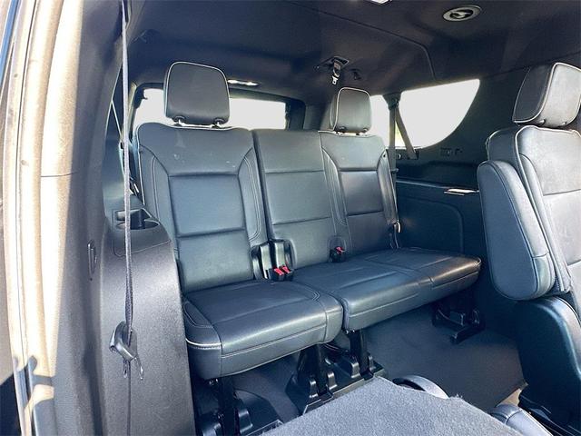 Photo of 2023 Black Chevrolet Suburban