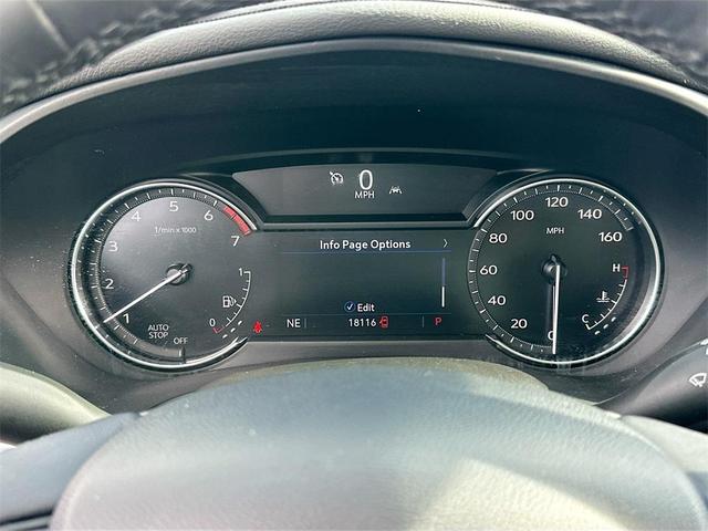 Photo of 2021 Crystal White Tricoat Cadillac XT4