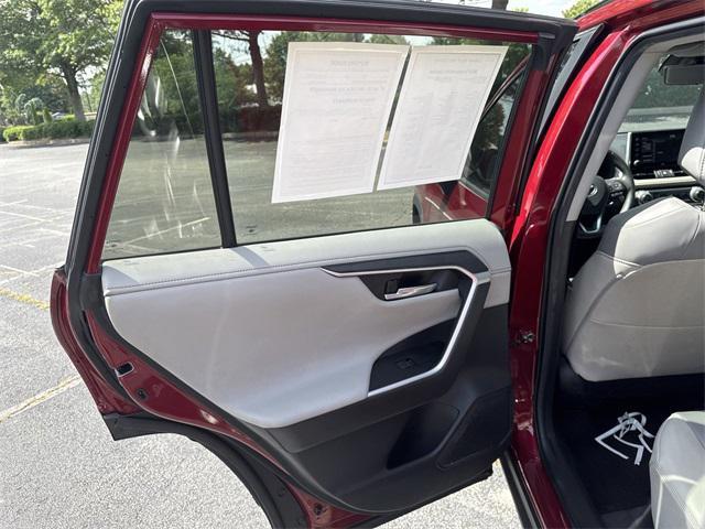 Photo of 2020 Ruby Flare Pearl Toyota RAV4
