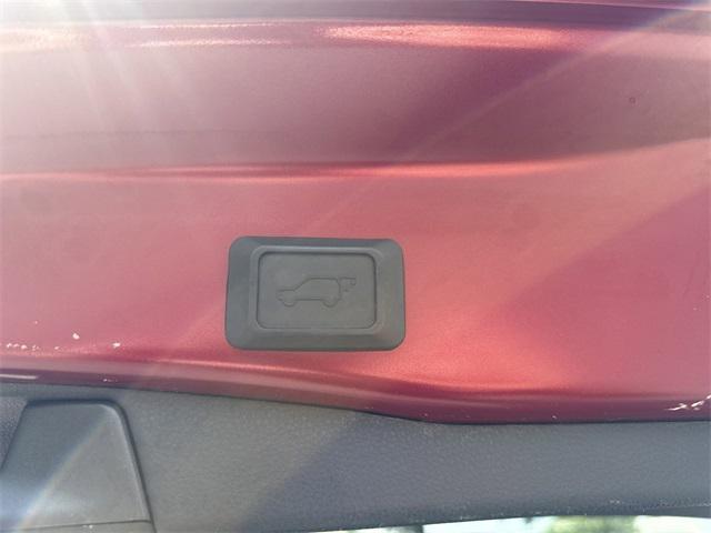 Photo of 2020 Ruby Flare Pearl Toyota RAV4