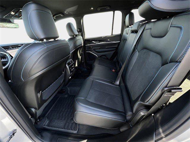 Photo of 2024 Silver Zynith Jeep Grand Cherokee 4xe