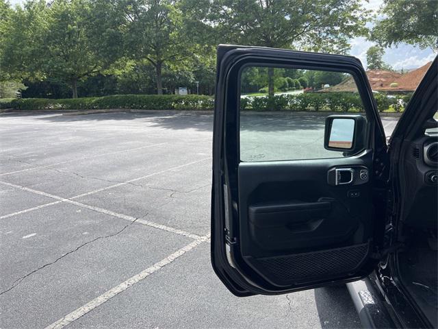 Photo of 2021 Black Clearcoat Jeep Wrangler