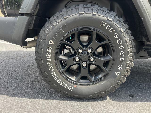 Photo of 2021 Black Clearcoat Jeep Wrangler