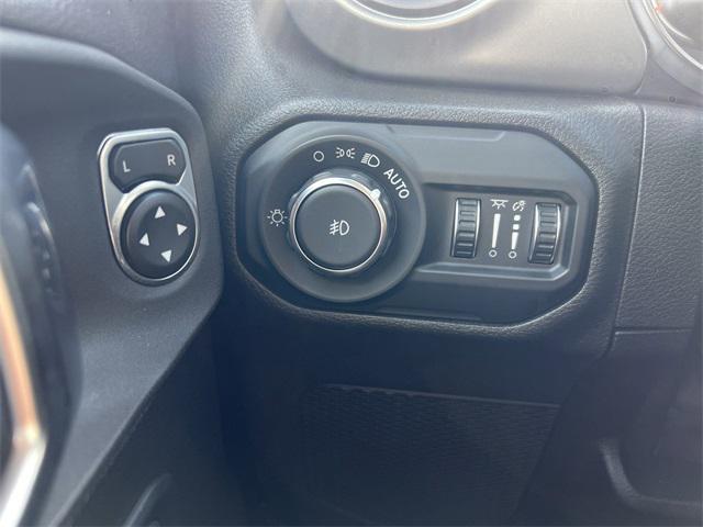 Photo of 2021 Black Clearcoat Jeep Wrangler