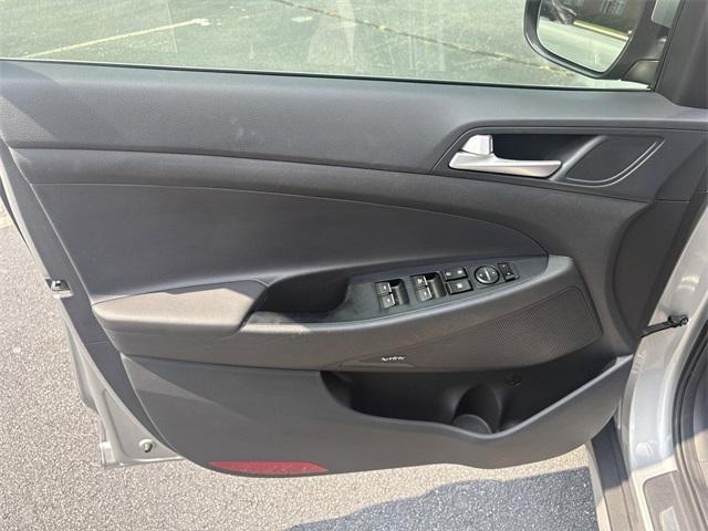 Photo of 2020 Stellar Silver Hyundai TUCSON