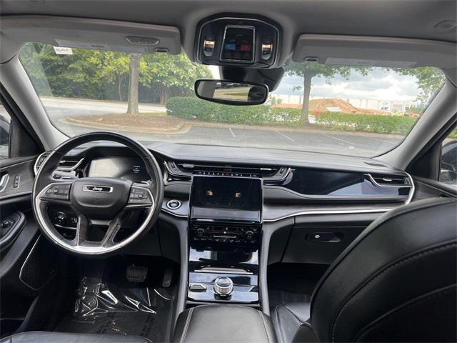 Photo of 2022 Bright White Clearcoat Jeep Grand Cherokee L