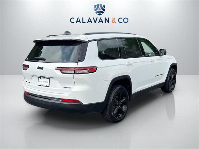 Photo of 2022 Bright White Clearcoat Jeep Grand Cherokee L