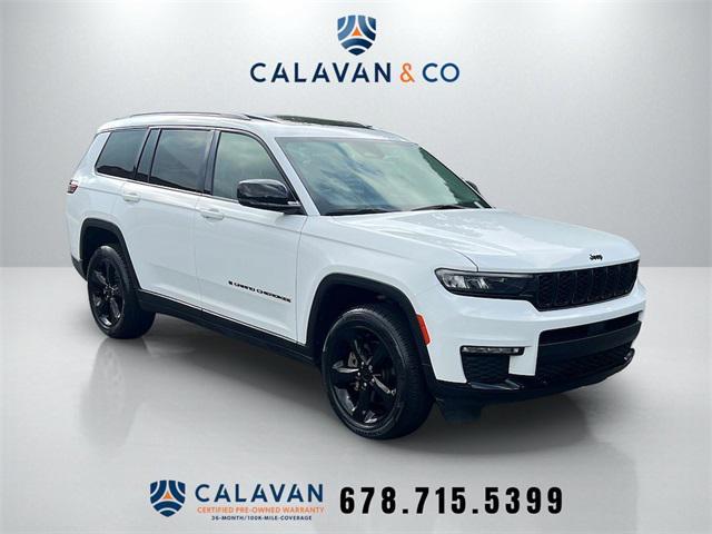 Photo of 2022 Bright White Clearcoat Jeep Grand Cherokee L