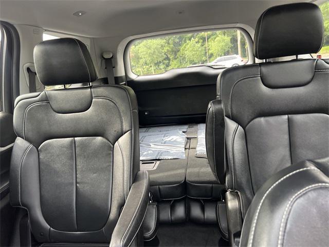 Photo of 2022 Bright White Clearcoat Jeep Grand Cherokee L