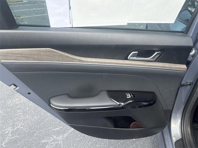 Photo of 2024 Everlasting Silver Kia K5