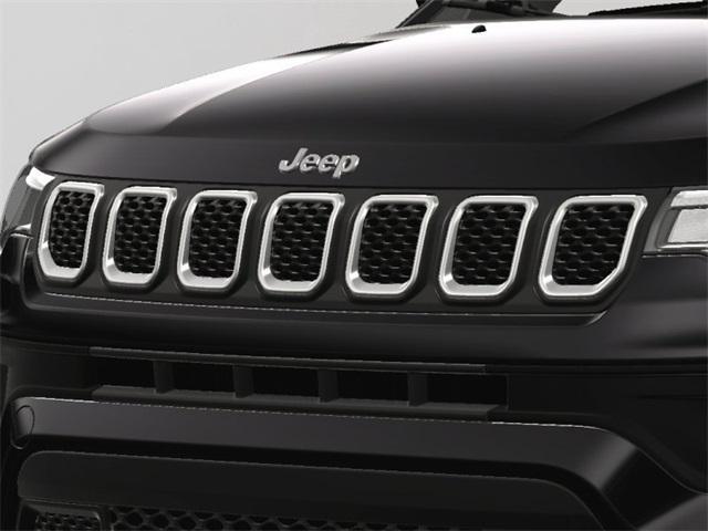 Photo of 2025 Diamond Black Crystal Pearlcoat Jeep Compass