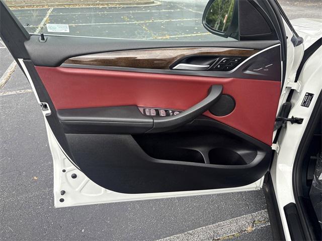 Photo of 2022 Alpine White BMW X3