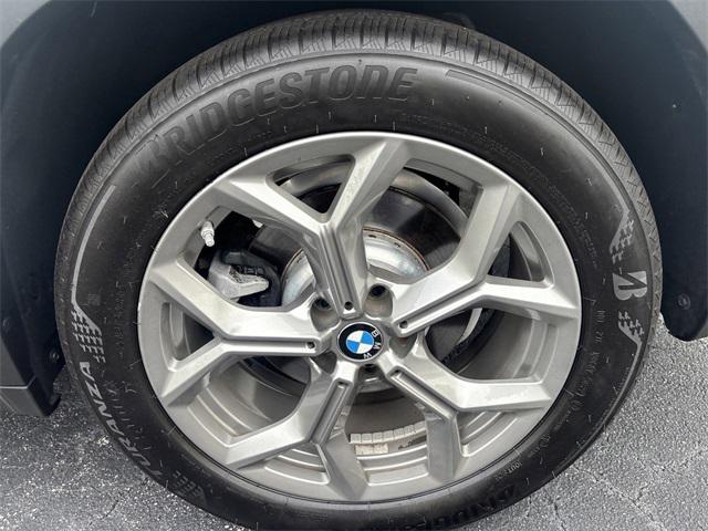 Photo of 2022 Alpine White BMW X3