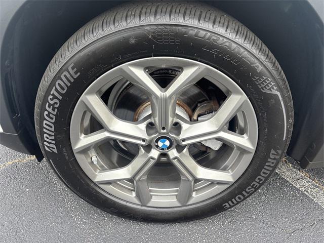 Photo of 2022 Alpine White BMW X3