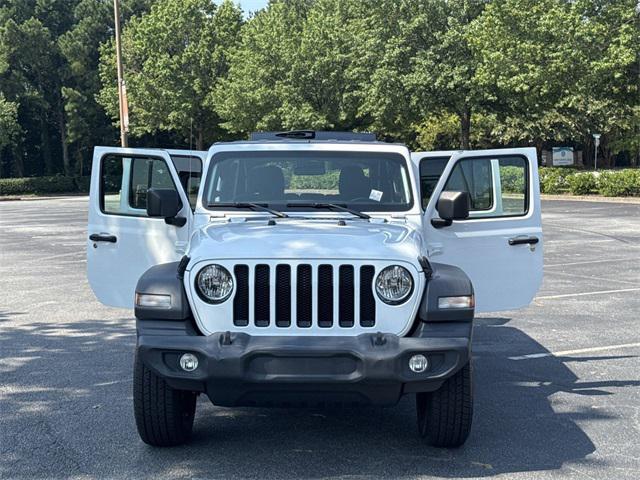 Photo of 2021 Bright White Clearcoat Jeep Wrangler Unlimited