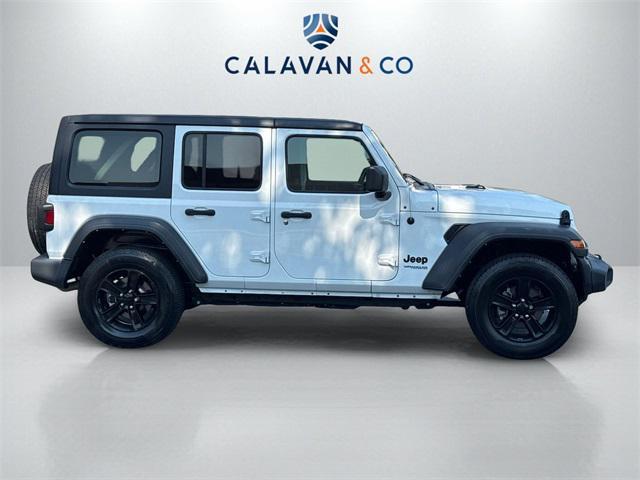 Photo of 2021 Bright White Clearcoat Jeep Wrangler Unlimited