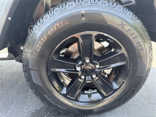Photo of 2021 Bright White Clearcoat Jeep Wrangler Unlimited