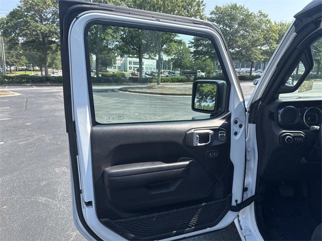 Photo of 2021 Bright White Clearcoat Jeep Wrangler Unlimited