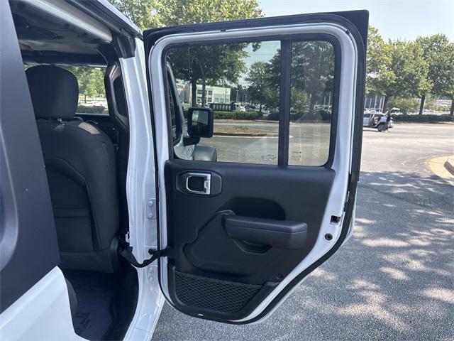 Photo of 2021 Bright White Clearcoat Jeep Wrangler Unlimited